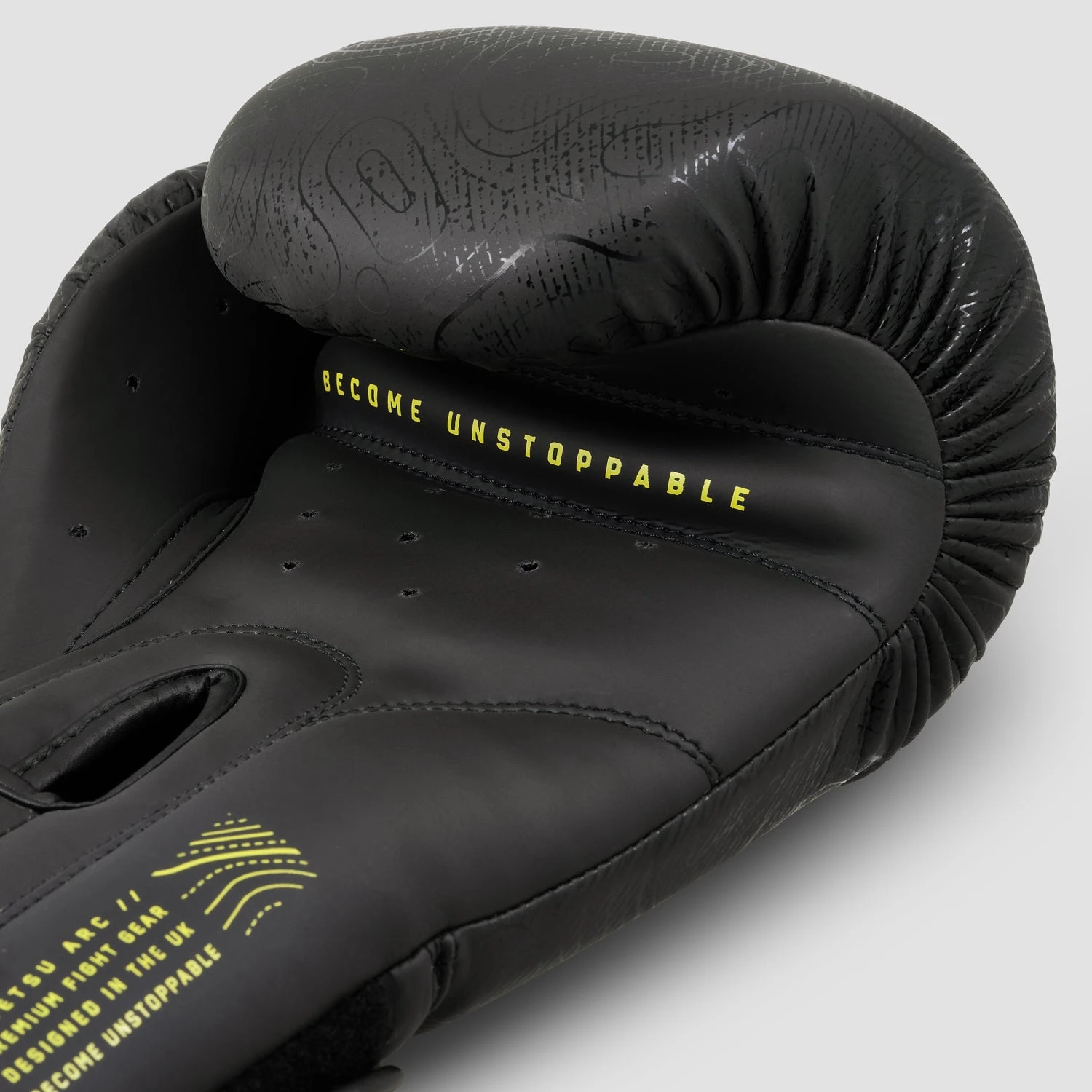 Black/Yellow Fumetsu Arc Boxing Gloves - Image 4