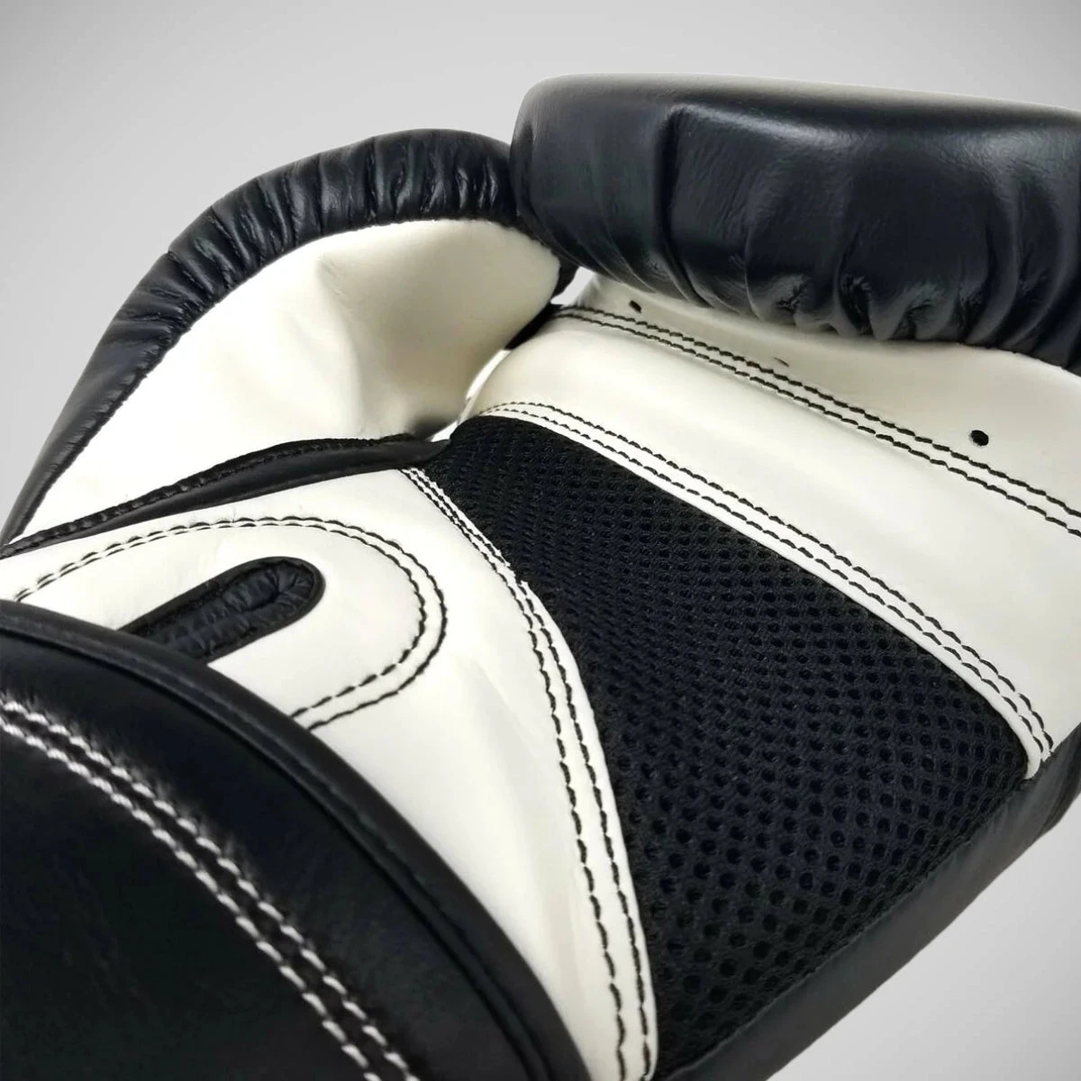 Black Rival RB2 Super 2.0 Bag Gloves - Image 4