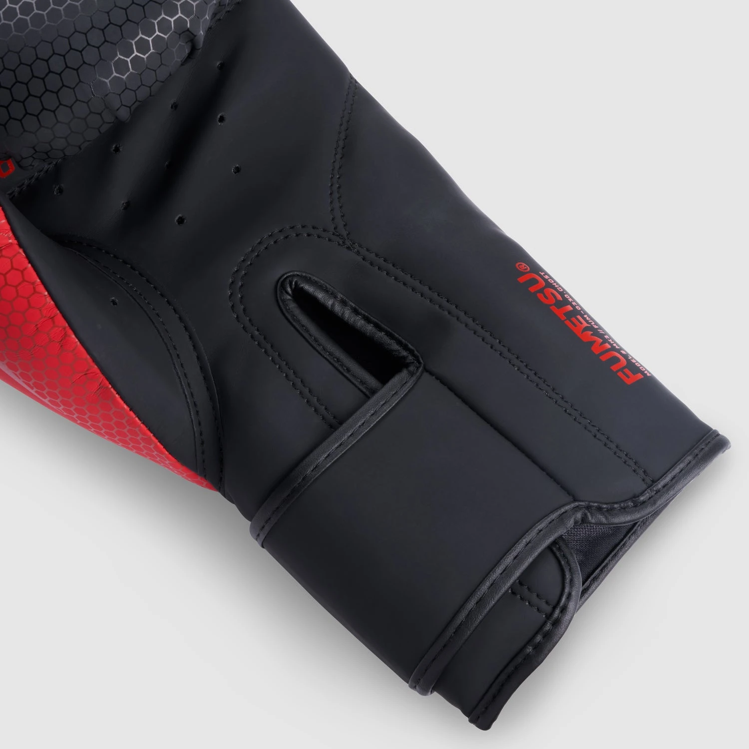 Black/Red Fumetsu Ghost MK2 Boxing Gloves - Image 5