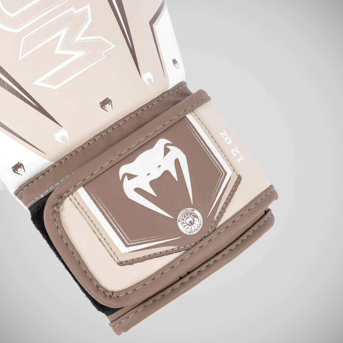 Sand Venum Elite Evo Boxing Gloves - Image 4