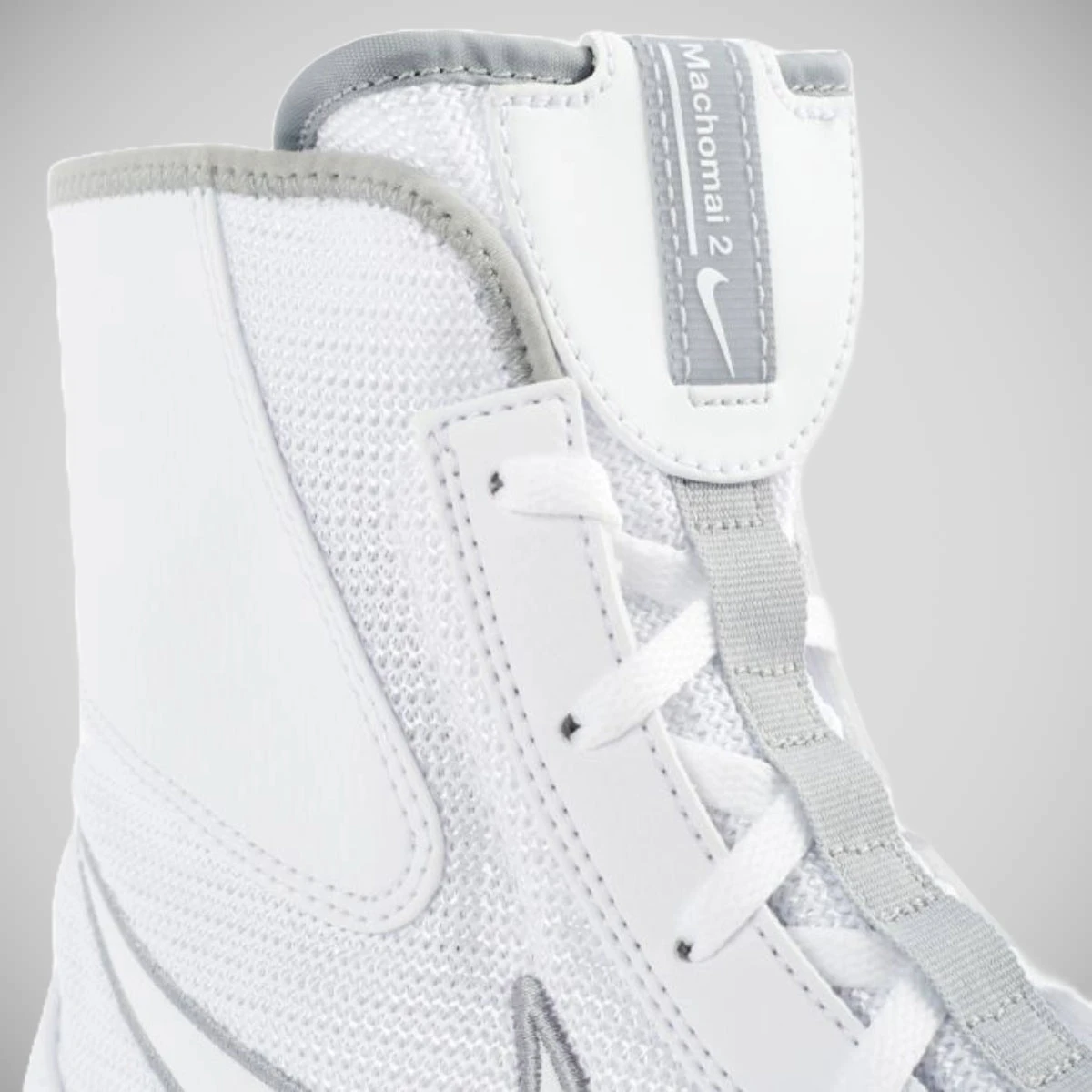 White/Grey Nike Machomai 2 Boxing Boots - Image 3