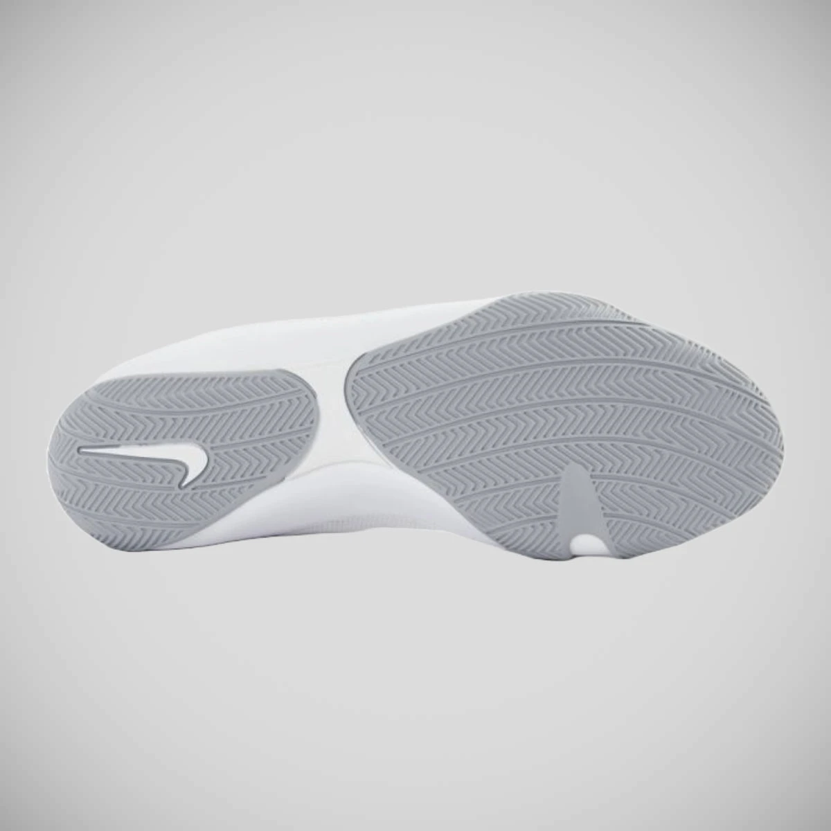 White/Grey Nike Machomai 2 Boxing Boots - Image 2