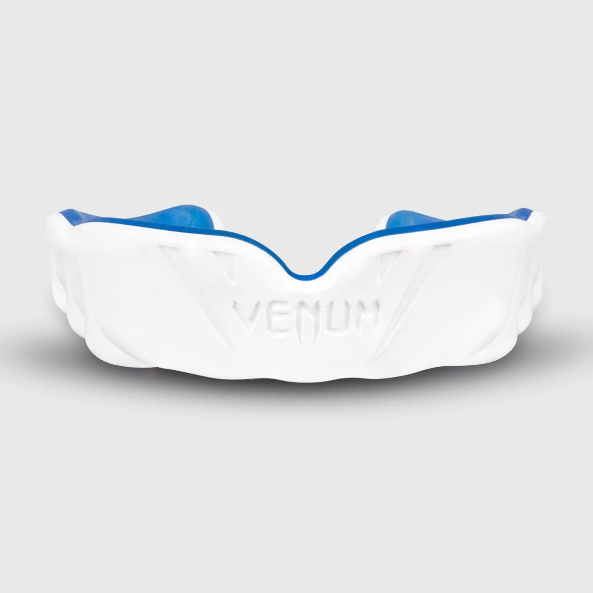 White/Blue Venum Challenger Mouthguard - Image 2