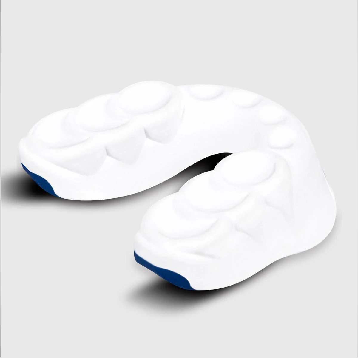 White/Blue Venum Challenger Mouthguard - Image 4